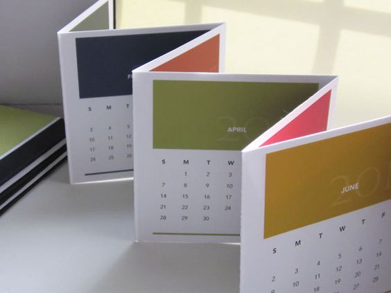 Desain Kalender Perusahaan Sebagai Sarana Marketing